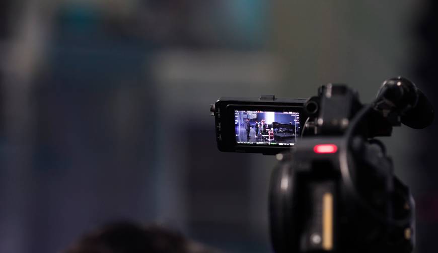 涪城区产品视频拍摄制作：揭秘如何打造令人印象深刻的商业宣传片